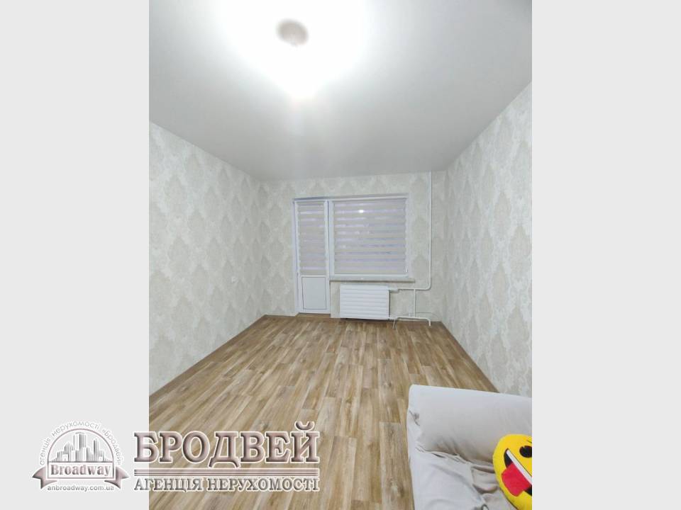 1000variantiv Real Estate